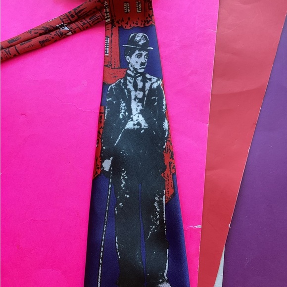 DUDE FASHION Charlie Chaplin silk - Picture 1 of 5